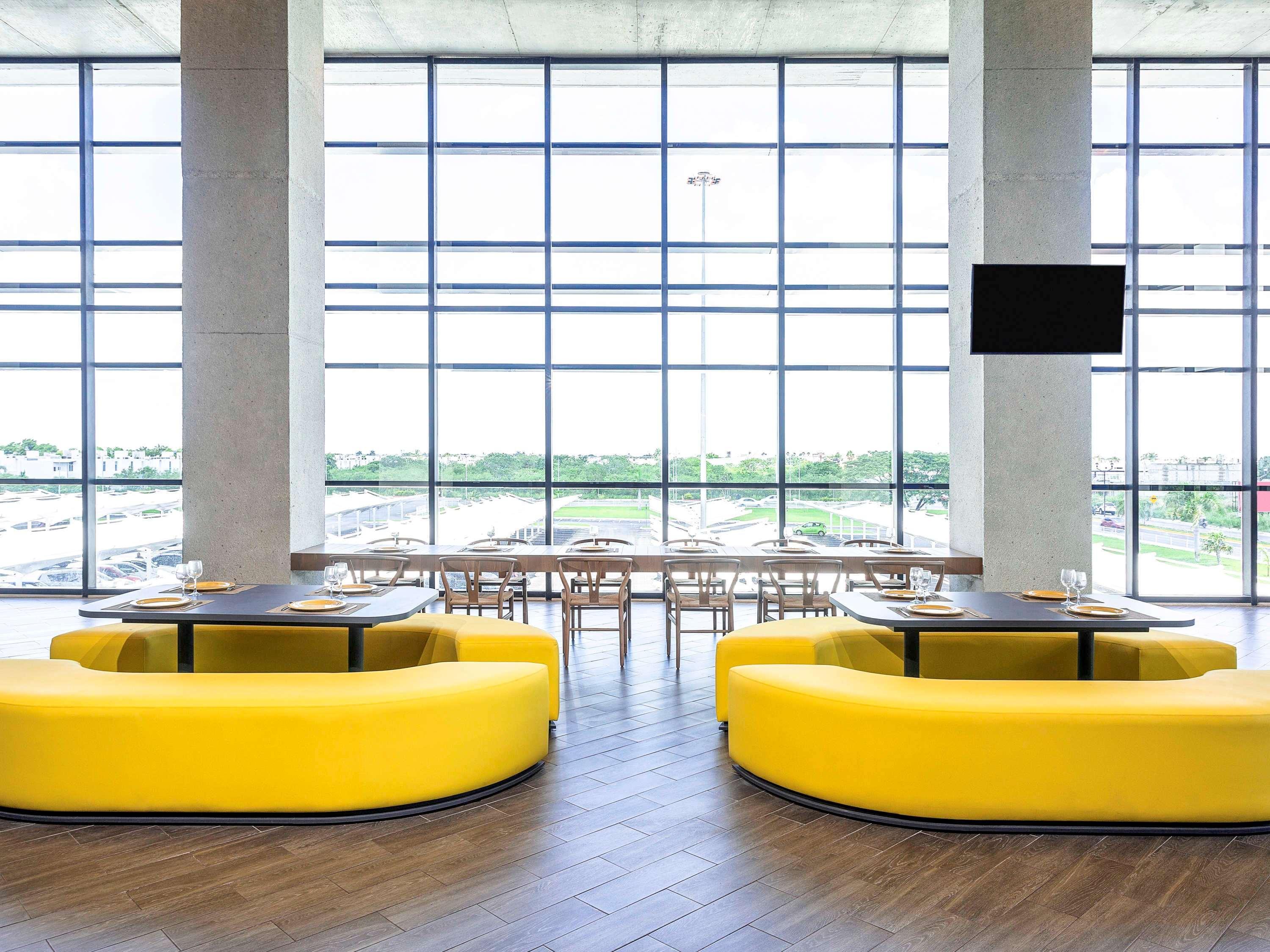 Ibis Styles Merida Galerias Exterior photo