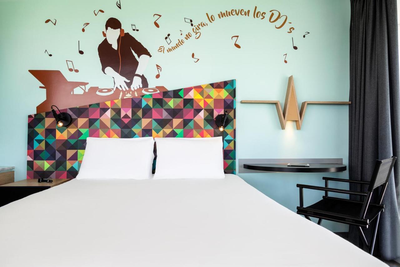 Ibis Styles Merida Galerias Exterior photo