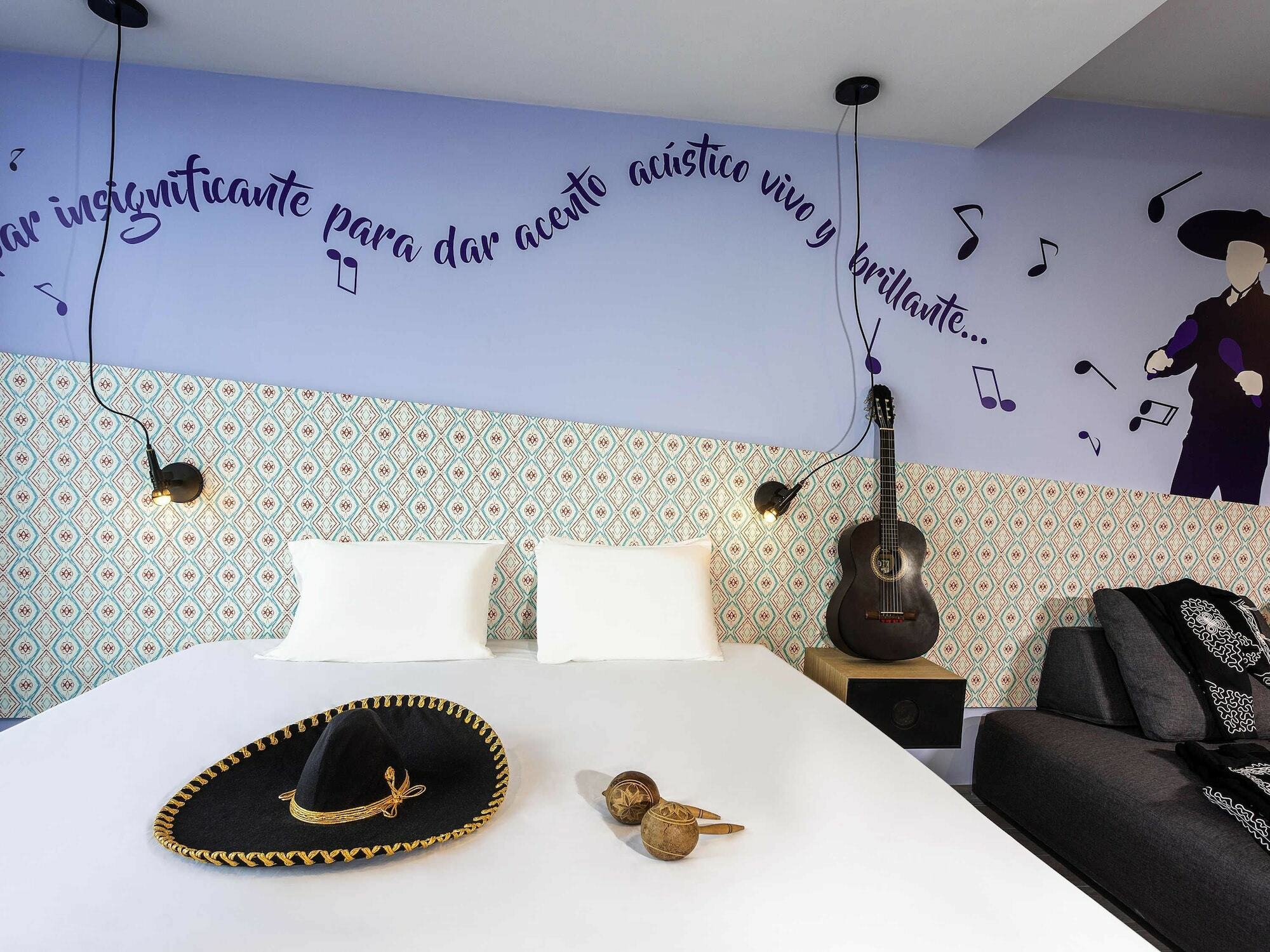 Ibis Styles Merida Galerias Exterior photo